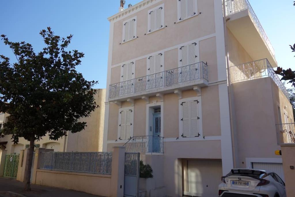 Appartement Port De Sanary Exteriör bild