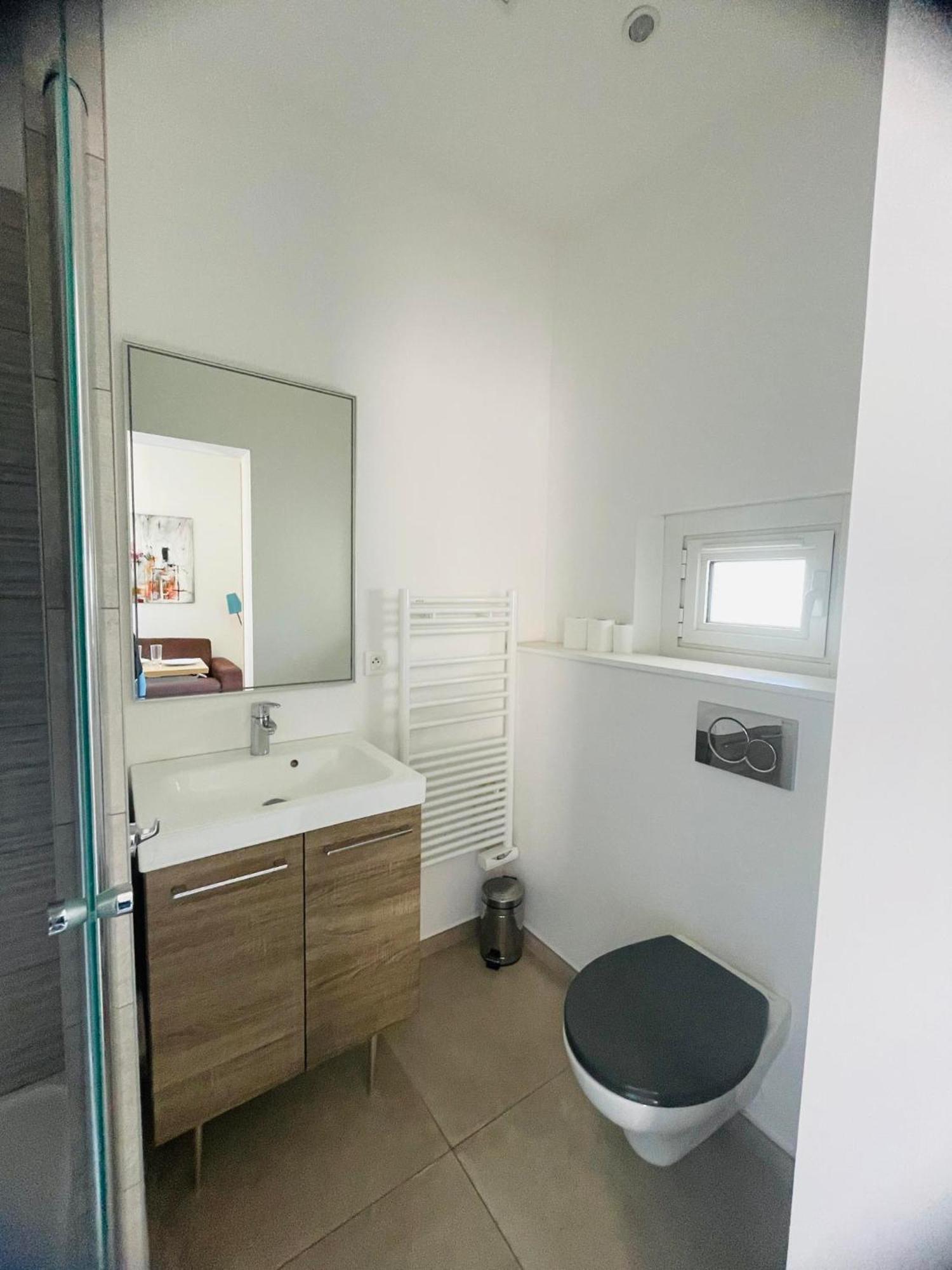 Appartement Port De Sanary Exteriör bild